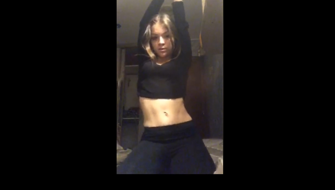 Hot spanish girl belly dancing